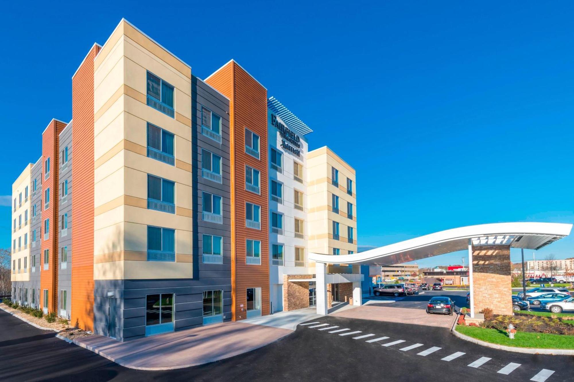 Fairfield Inn & Suites By Marriott Boston Marlborough/Apex Center Exterior photo